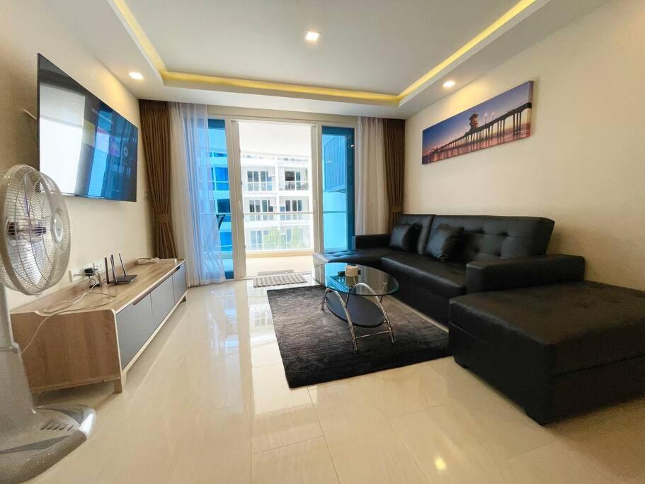 Апартаменты Large Luxury, Pool View, Grand Avenue, Pattaya - 202 Экстерьер фото